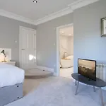 Appartamento Brand New - Contemporary - 2 Bedroom - 2 Bathroom - Spacious - Views *