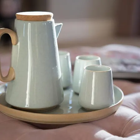 公寓 Brand New - Contemporary - 2 Bedroom - 2 Bathroom - Spacious - Views *