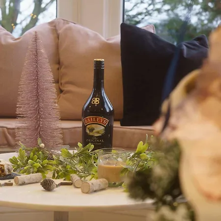 Brand New - Contemporary - 2 Bedroom - 2 Bathroom - Spacious - Views Lejlighed *